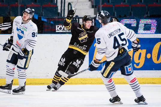 s Jonas Almtorp jublar