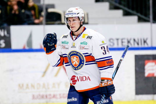 Växjös Olli Palola jublar