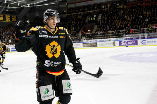 Skellefteås Henrik Hetta jublar