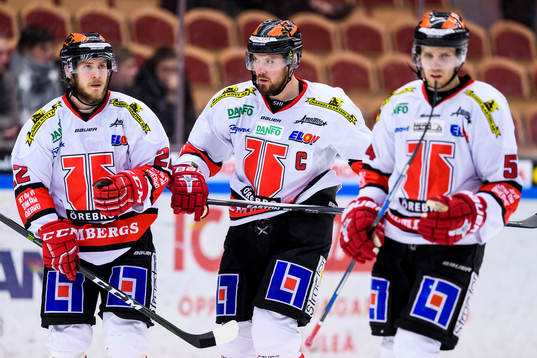 Örebros Fredric Andersson (v) och Nicklas Grossmann (m)