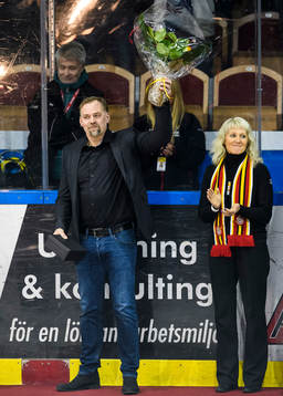 Tomas Holmström hyllades av Luleå Hockey innan