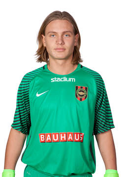 Brommapojkarnas målvakt Viktor Göranzon