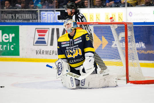 s målvakt Fredrik Pettersson-Wentzel deppar