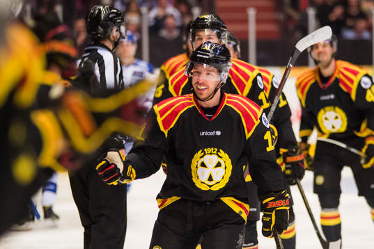 Brynäs Kevin Clark  jublar