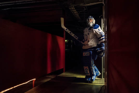 Leksands målvakt Henrik Haukeland före en ishockeymatch i