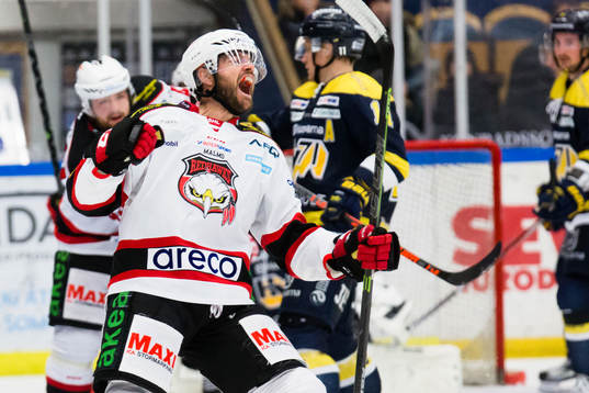 Malmö Redhawks Noah Welch jublar