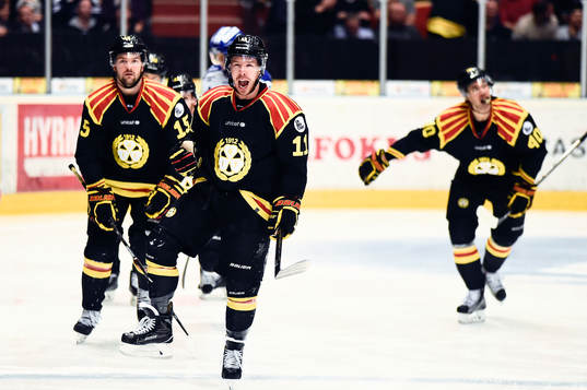 Brynäs Kevin Clark jublar