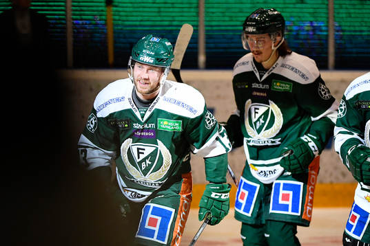 Färjestads spelare jublar