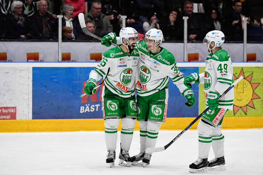 Rögles Kevin Marshall jublar
