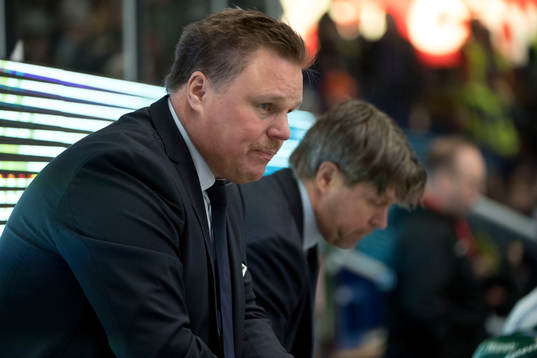 Färjestads Tränare Leif Carlsson och assisterande