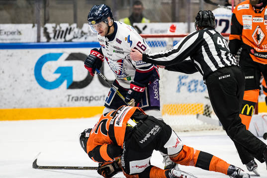 Linköpings Niklas Fogström står över Karlskronas