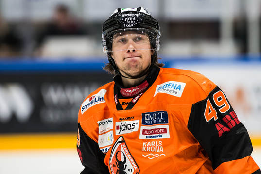 Karlskronas Filip Cruseman jublar