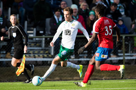 Hammarbys Fredrik Torsteinbö och Nyköpings Andrew