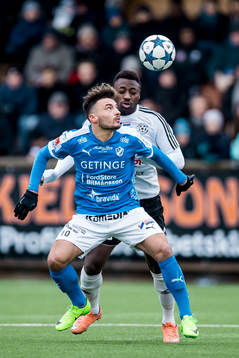 Halmstads Sead Haksabanovic och Vänersborgs Ismael Fonjah