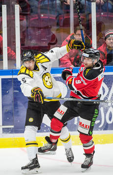 Brynäs Lukas Kilström mot Malmö Redhawks Frederik Storm