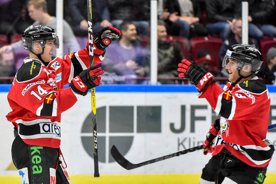 Malmö Redhawks Carl-Johan Lerby jublar