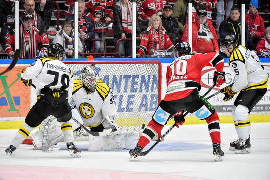 Malmö Redhawks Robin Alvarez mot Brynäs Daniel Mannberg,