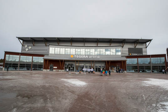 Tegera Arean exteriör innan ishockeymatchen i SHL mellan
