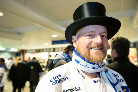 Leksands supporter innan ishockeymatchen i SHL mellan