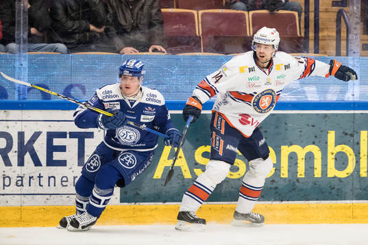Leksands Johan Porsberger och Växjös Emil Pettersson i