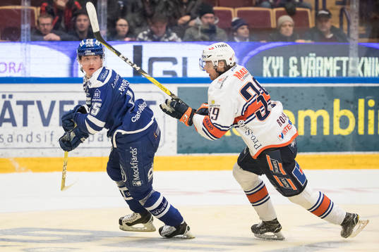Leksands Johan Porsberger och Växjös Calle Rosén i