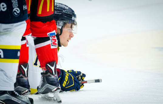s Simon Önerud