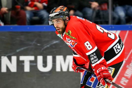 Örebros Lucas Lessio deppar