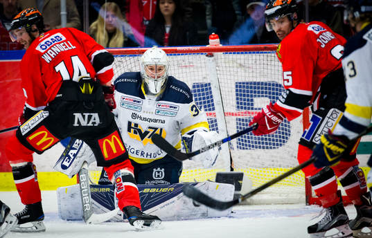 s målvakt Linus Söderström
