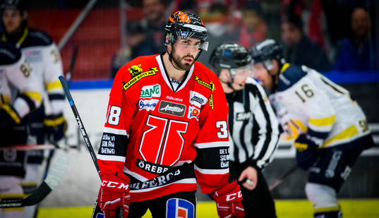 Örebros Lucas Lessio deppar
