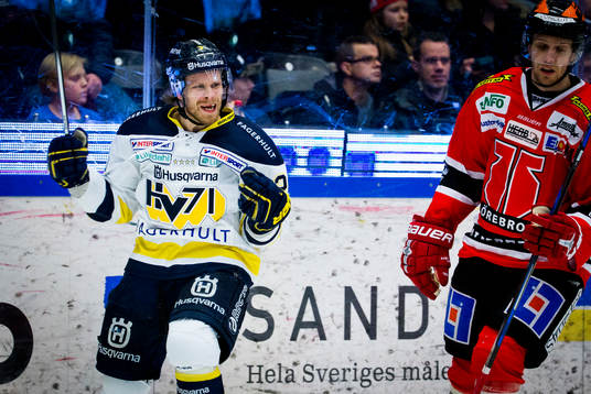 s Mattias Tedenby jublar