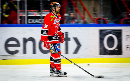 Panorering på Örebros Lucas Lessio
