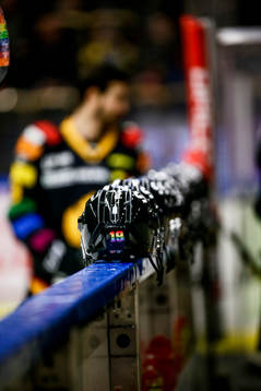 Skellefteås hjälm med pridetryck