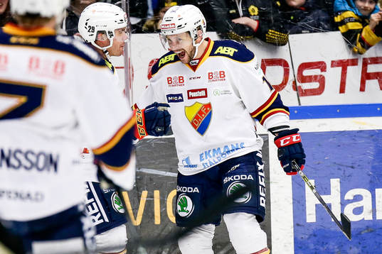 Djurgårdens Niclas Bergfors jublar