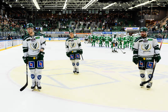 Färjestads spelare deppar när de lämnar isen