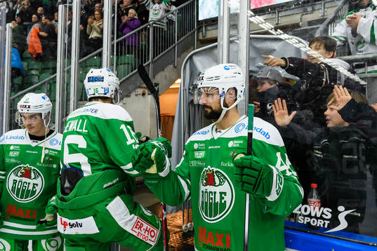 Rögles Kevin Marshall jublar