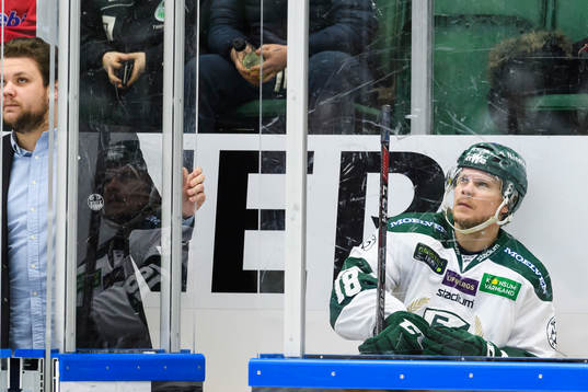 Färjestads Andreas Jämtin i utvisningsbåset