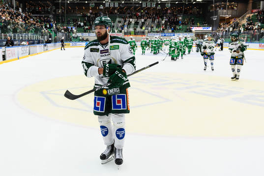 Färjestads Milan Gulas deppar när han lämnar isen