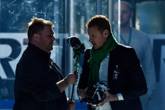 Rögles materialare Frederik Andersen hyllas för 800
