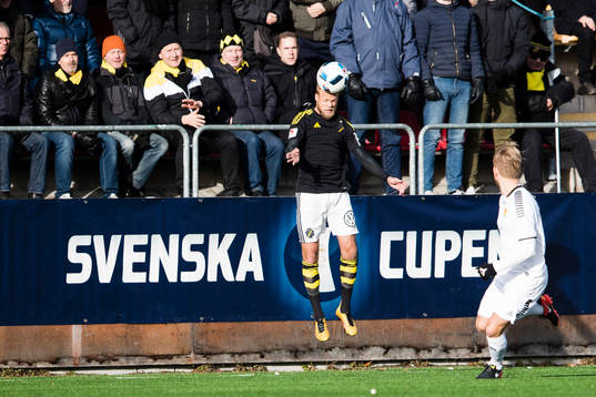 s Daniel Sundgren med en nick