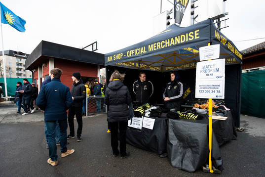 Försäljning av AIK-souvenirer