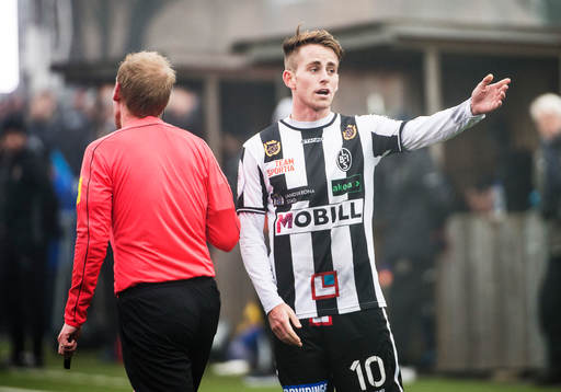 Landskronas Rasmus Alm är irriterad över domare Per