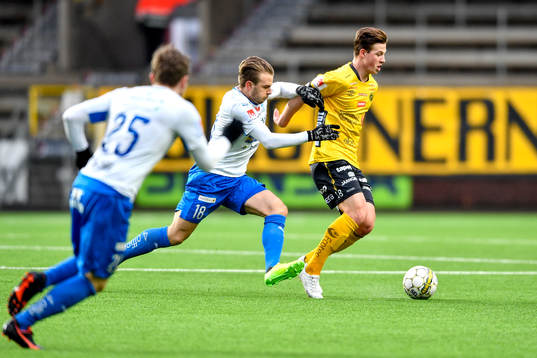 Elfsborgs Simon Olsson och Värnamos Simon Nilsson