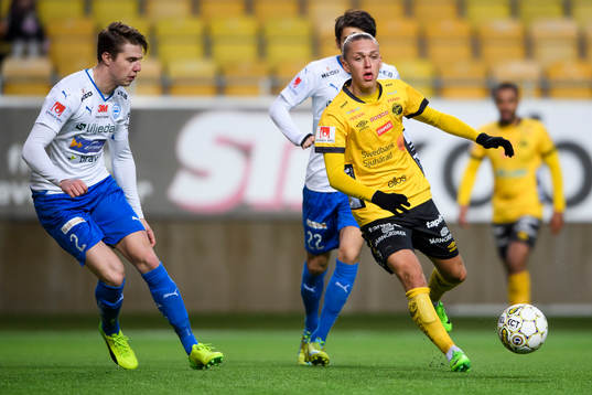 Elfsborgs Jesper Karlsson och Värnamos Fredrik Lundgren