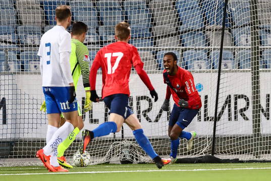 Örgrytes David Johansson jublar