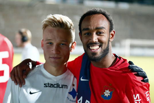 Norrköpings Nicklas Bärkroth och vännen Örgrytes David