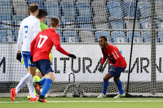 Örgrytes David Johansson jublar