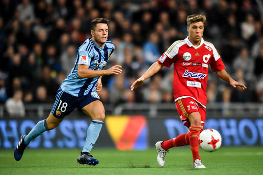 Djurgårdens Kerim Mrabti och Degerfors Nikola Ladan