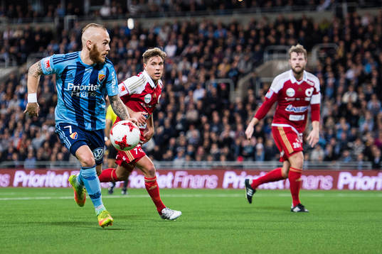 Djurgårdens Magnus Eriksson och Nikola Ladan