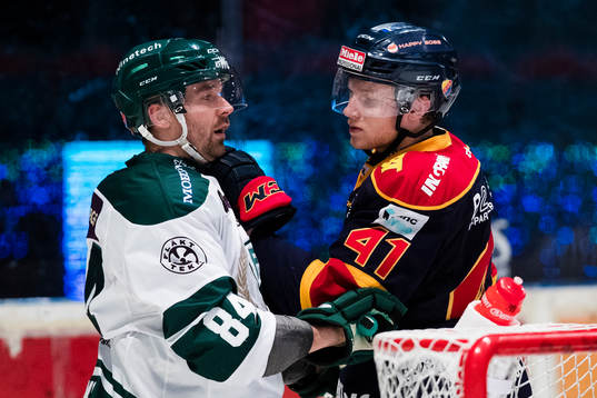 Färjestads Tomas Skogs och Djurgårdens Alexander Falk