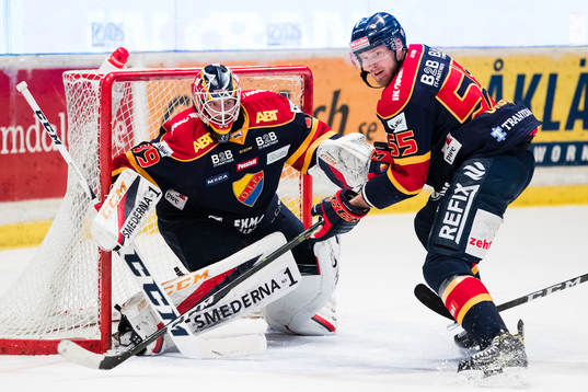 Djurgårdens målvakt Adam Reideborn och Alexander Urbom